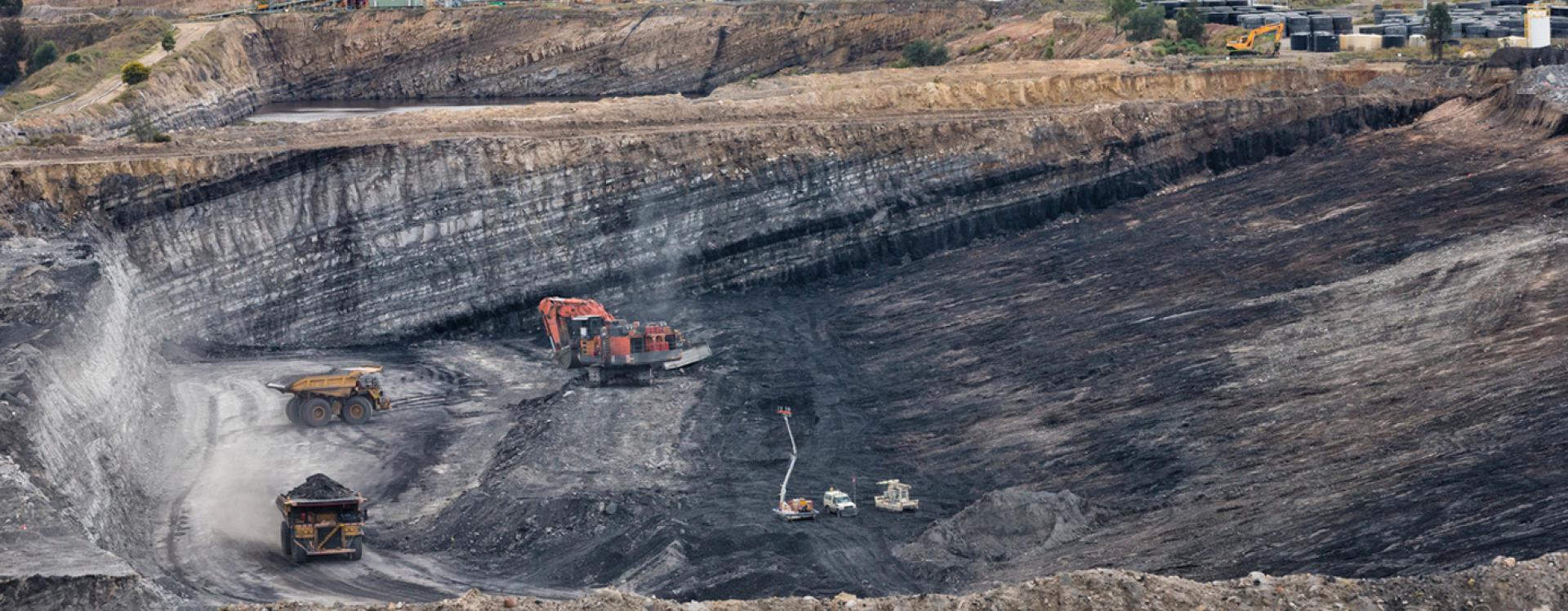 Mining Spec Bus Hire Perth - Bus Hire for Engineering & Energy Companies